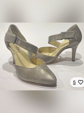 Paul Green Desire Metallic
D'Orsay Single Cross Strap Pumps Heels Sz 5.5 office
